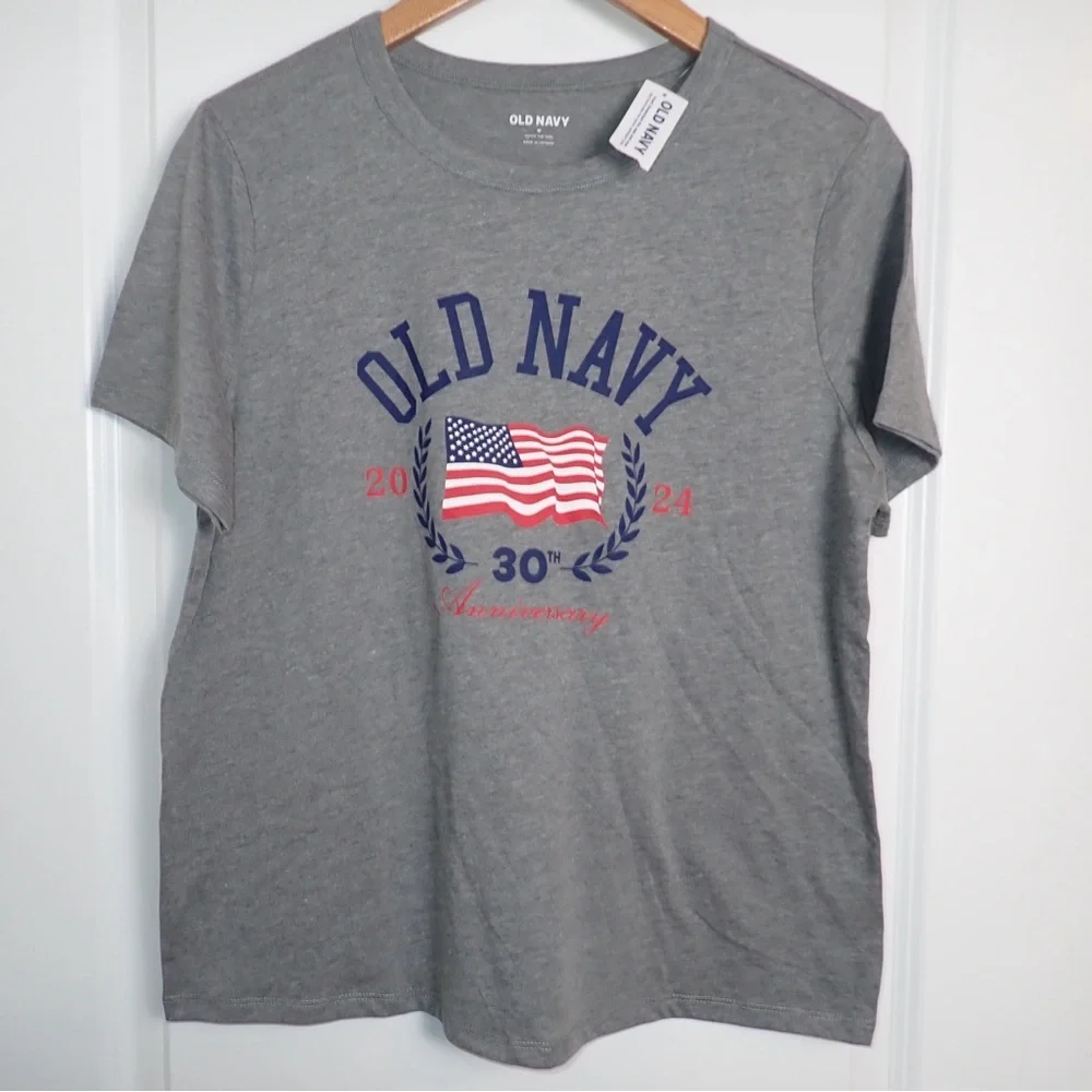 ✨Brand New✨ Old Navy Patriotic American Flag Gray T-Shirt size M - Picture 1 of 7